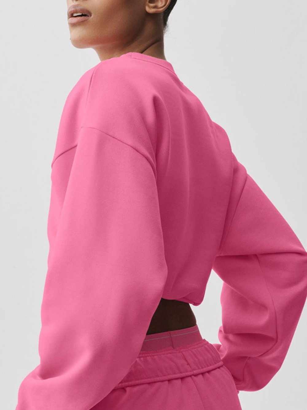 ALO Cropped Accolade Crewneck Paradise Pink M NWT Auth (ALO003) - Picture 4 of 4